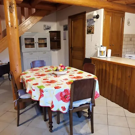 Maison De Charme En Pierre Au Bord D'un Ruisseau, Proche D'un Bourg Medieval - Jardin Et Garage Inclus - Fr-1-582-151 Prázdninový dům Allègre